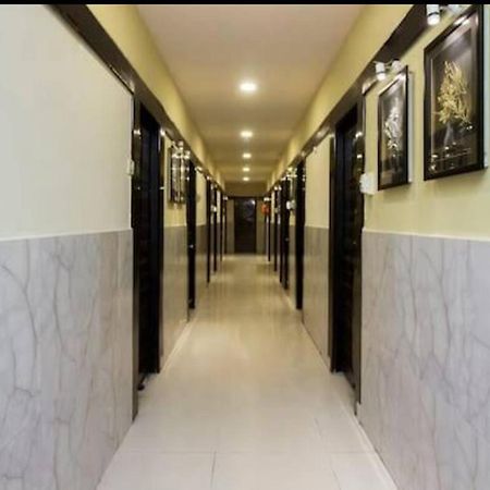 Hotel Swaraj Logde Panvel Bagian luar foto