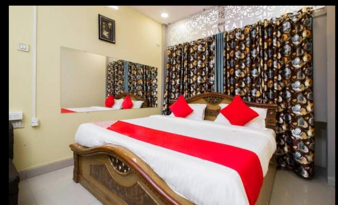Hotel Swaraj Logde Panvel Bagian luar foto