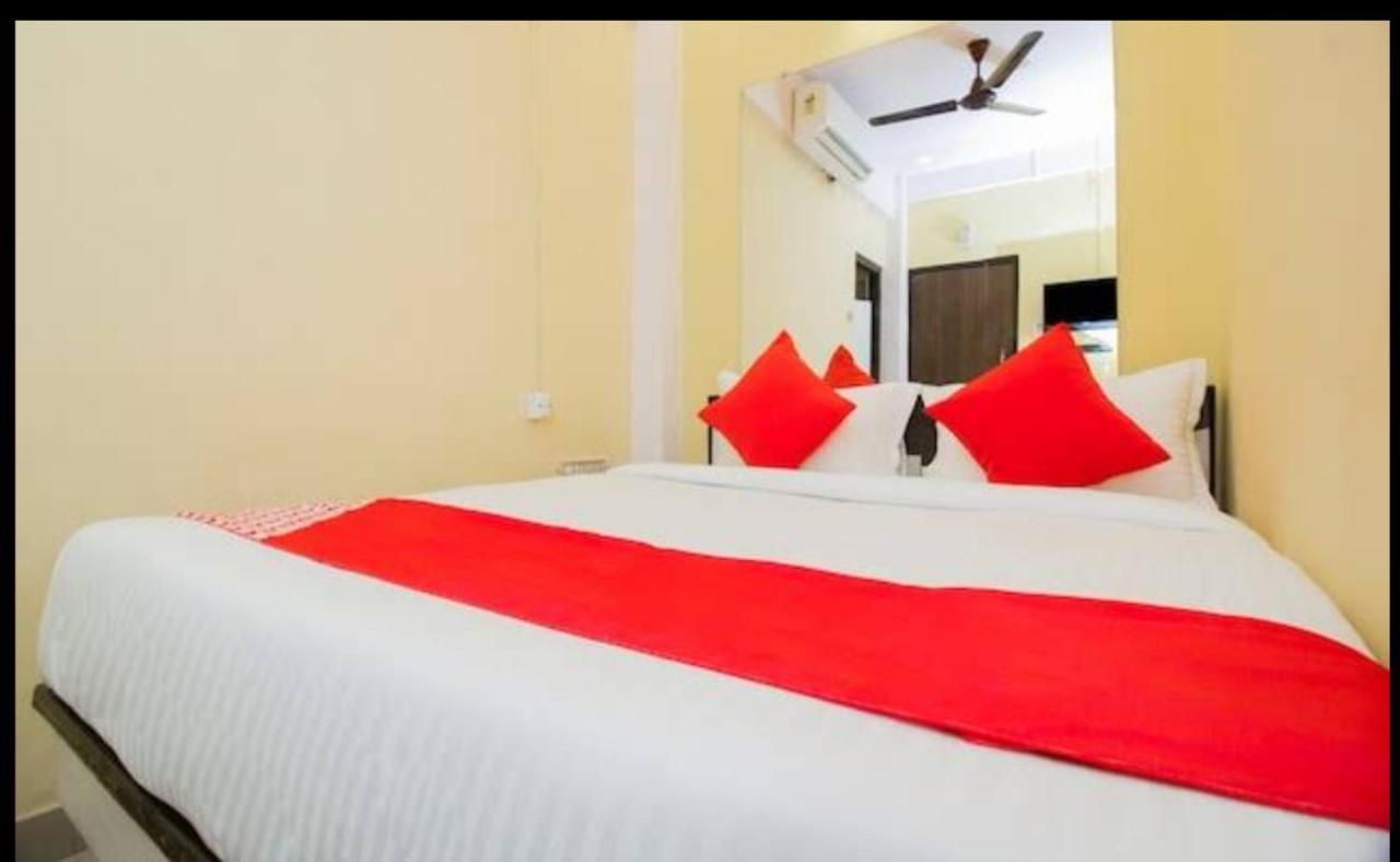 Hotel Swaraj Logde Panvel Bagian luar foto