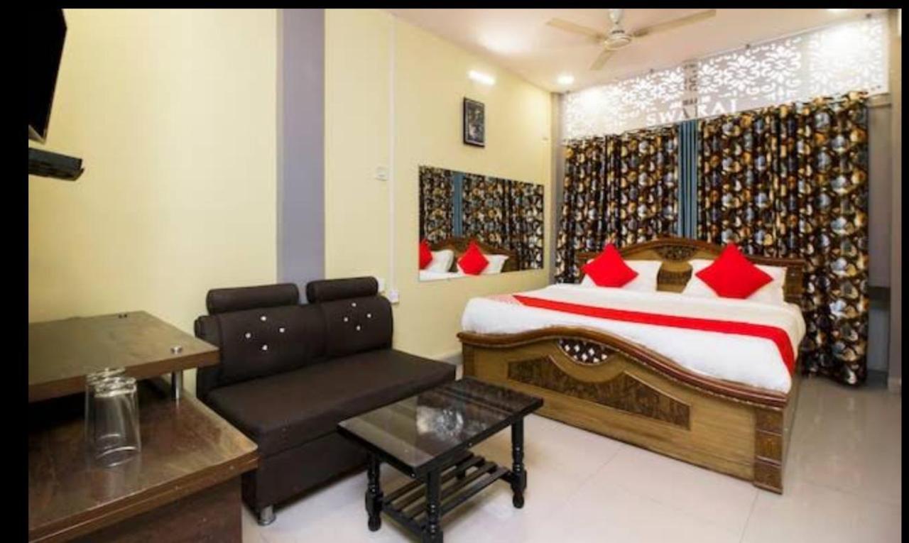 Hotel Swaraj Logde Panvel Bagian luar foto