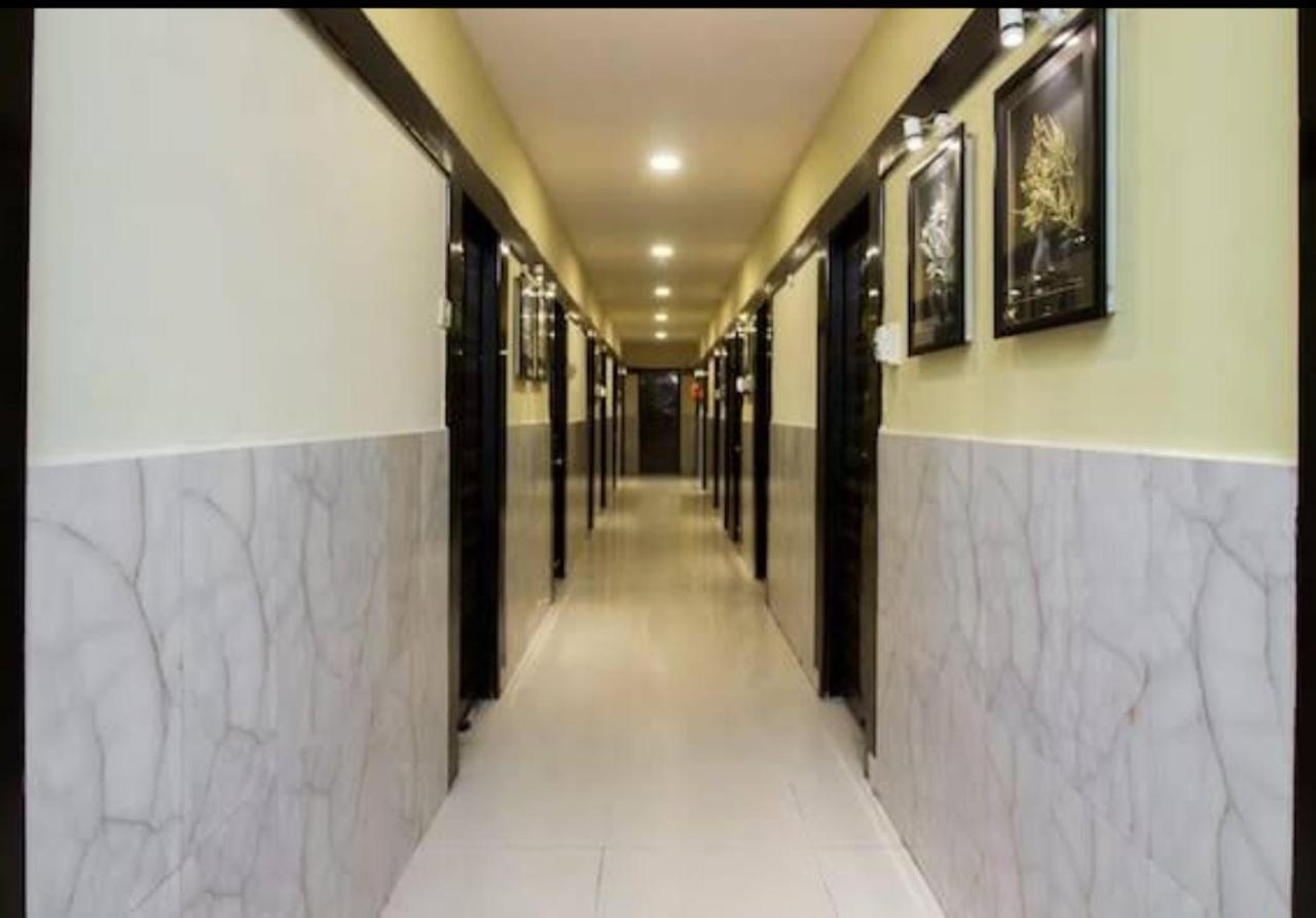 Hotel Swaraj Logde Panvel Bagian luar foto